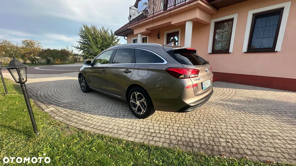 Hyundai i30 1.5 T-GDI 48V Executive - 4