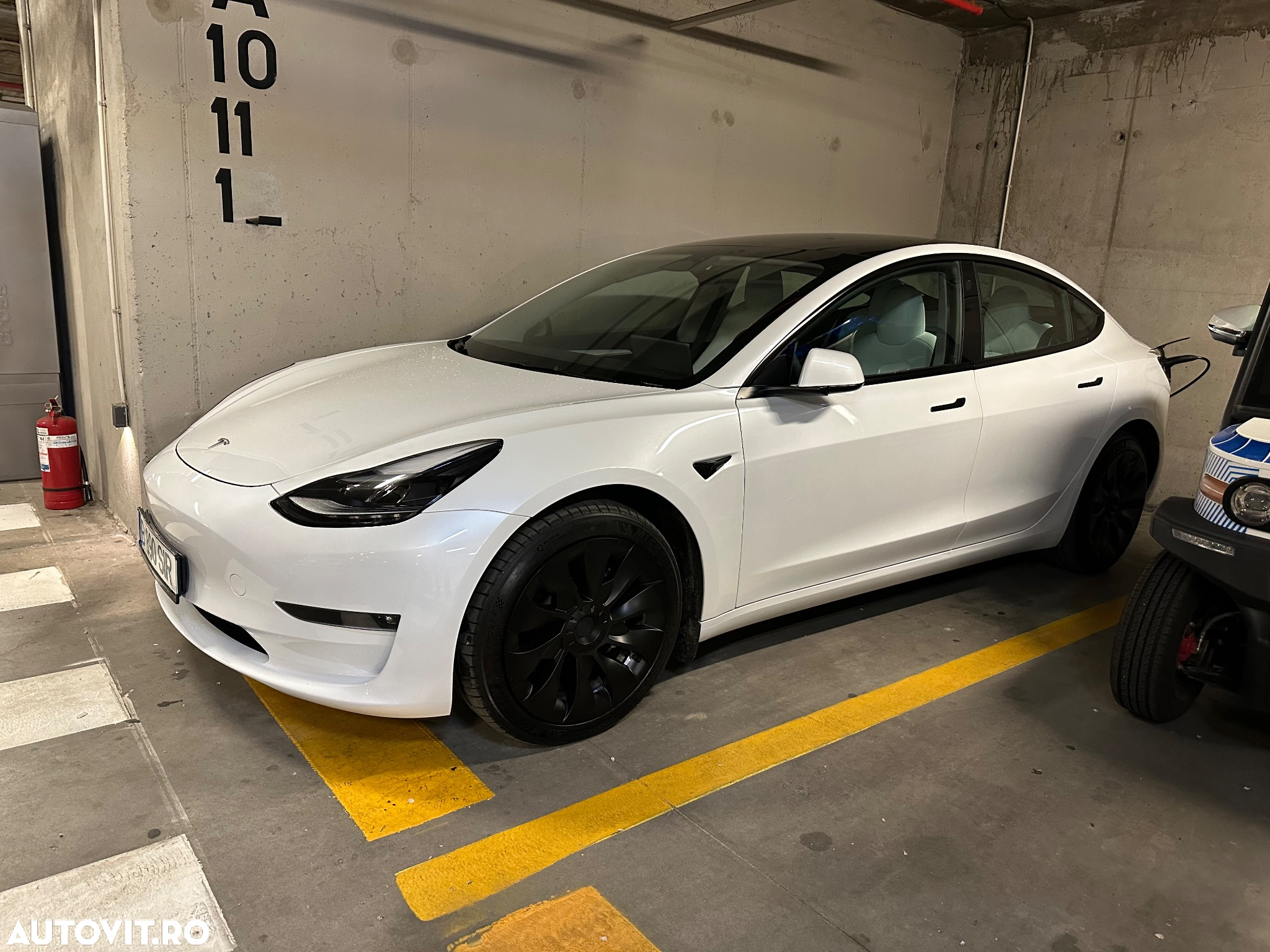 Tesla Model 3 AWD Long Range - 7