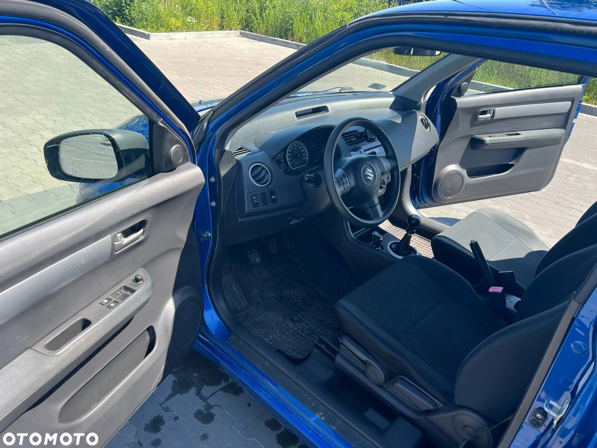 Suzuki Swift 1.3 GC - 26