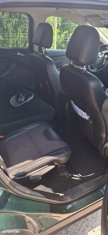 Ford Kuga - 12