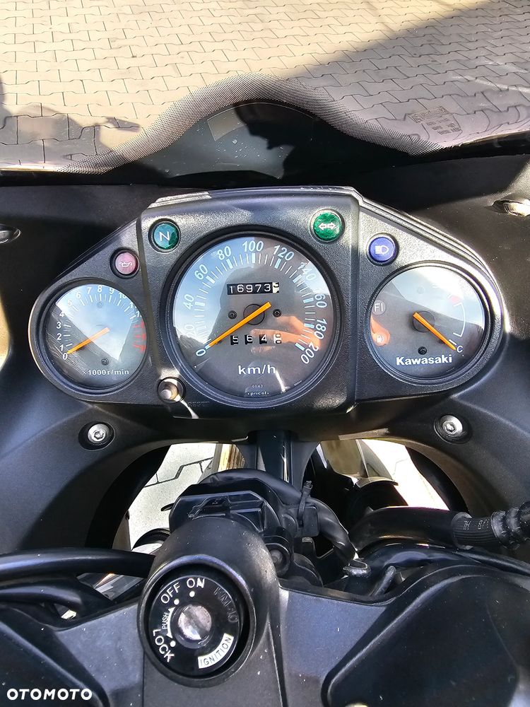 Kawasaki Ninja 250R - 5