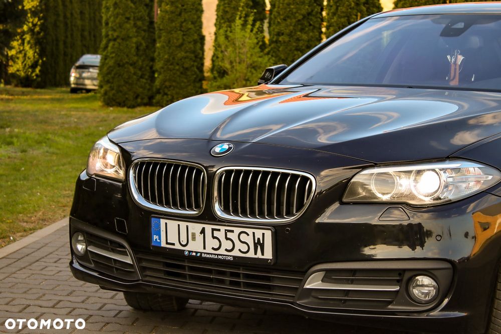 BMW Seria 5 525d xDrive Sport-Aut - 4