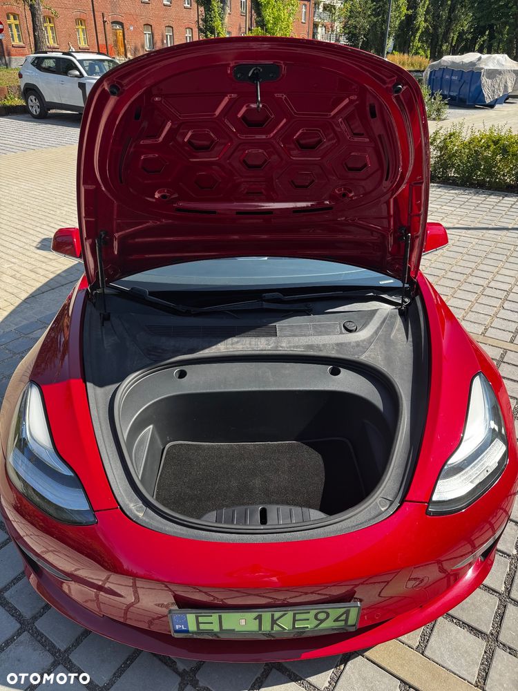 Tesla Model 3 Standard Reichweite Plus Hinterradantrieb - 30