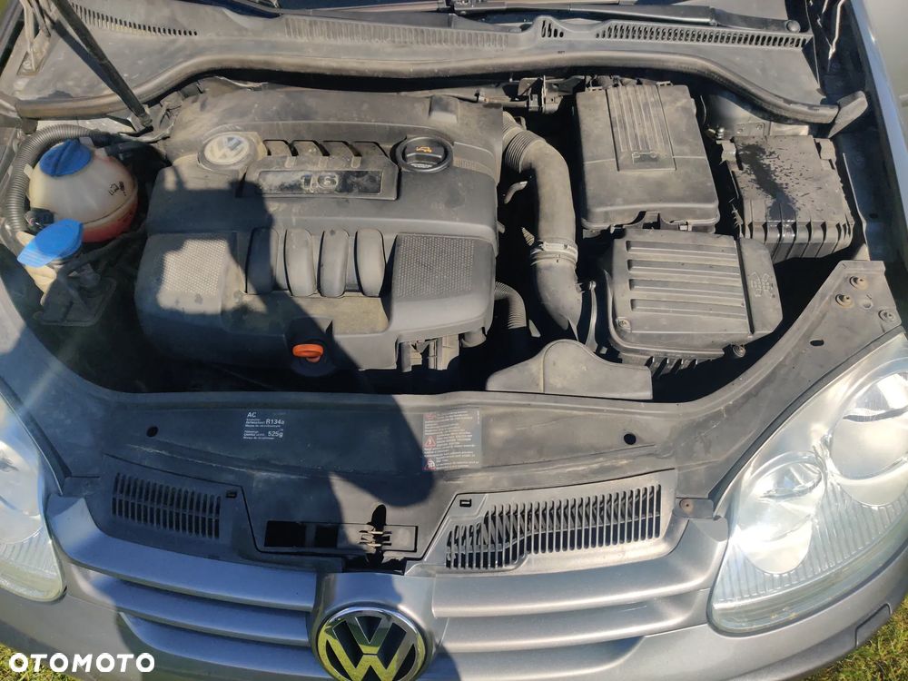 Volkswagen Golf 1.6 Comfortline - 15