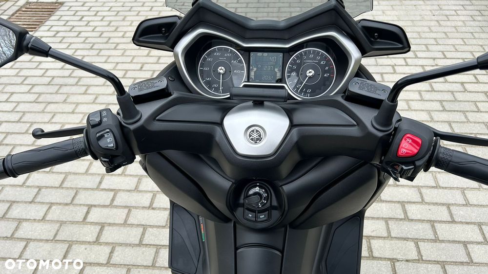 Yamaha X-max - 10