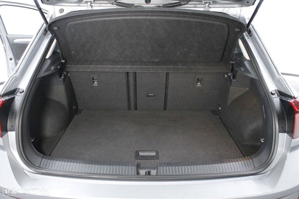 VW T-Roc 1.0 TSI Urban - 35