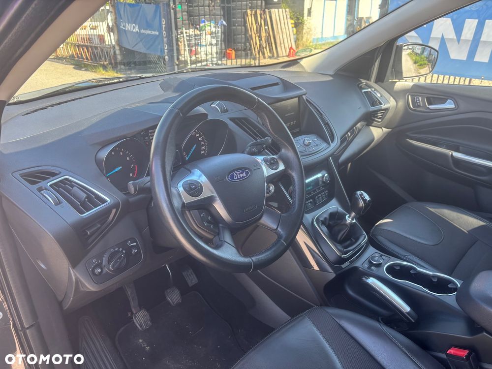 Ford Kuga 1.5 EcoBoost 2x4 Titanium - 21