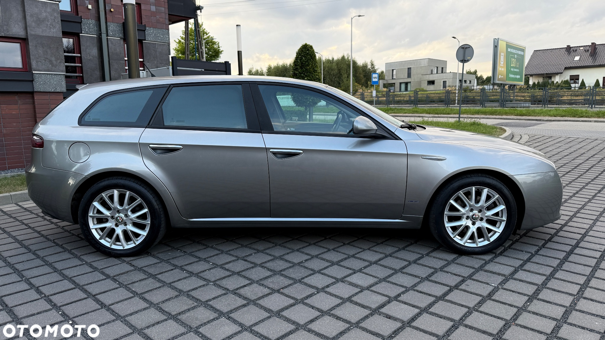 Alfa Romeo 159 1.9 JTDM 16V DPF Distinctive - 10