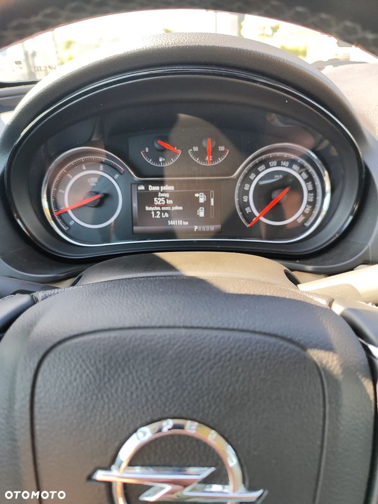 Opel Insignia 2.0 CDTI - 11