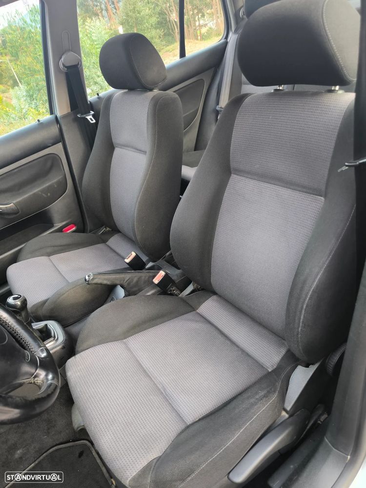 VW Golf 1.4 FSi Trendline Pack - 9