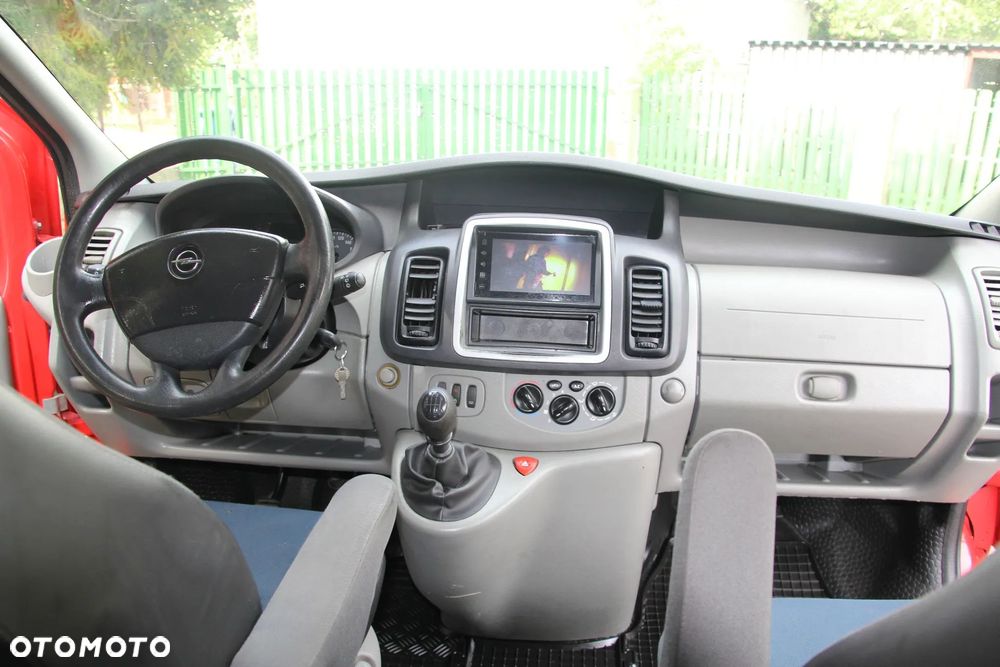 Opel Vivaro L1H1 2.7t - 11