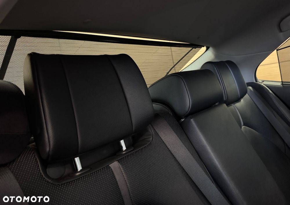 Toyota Camry 2.5 Hybrid Executive CVT - 13