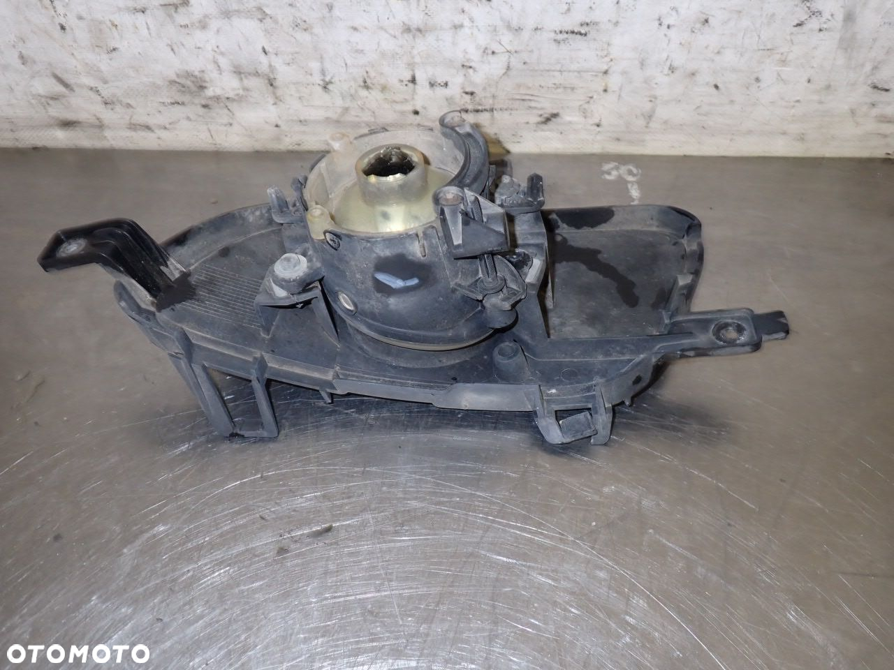 HALOGEN PRAWY MERCEDES-BENZ W169 A150 1.5 - 6
