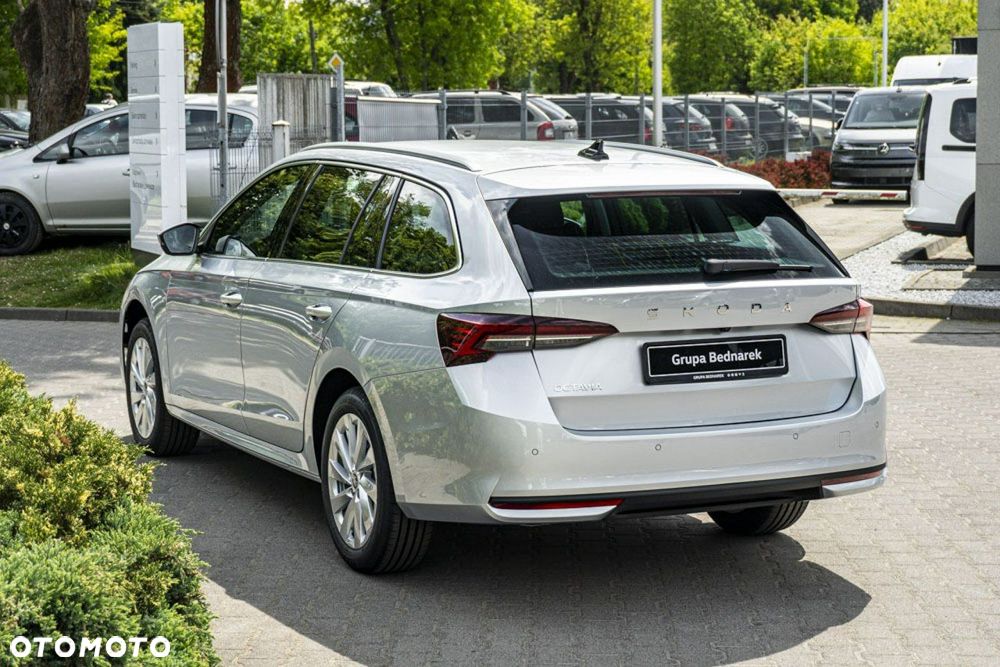 Skoda Octavia - 8