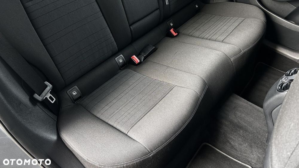 Mercedes-Benz GLC 250 4-Matic - 23