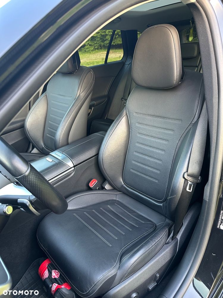 Mercedes-Benz Klasa C 220 d 4Matic 9G-TRONIC AMG Line - 11