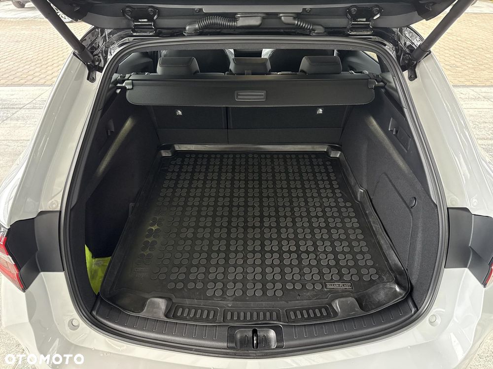 Toyota Corolla 2.0 Hybrid GR Sport Dynamic - 13