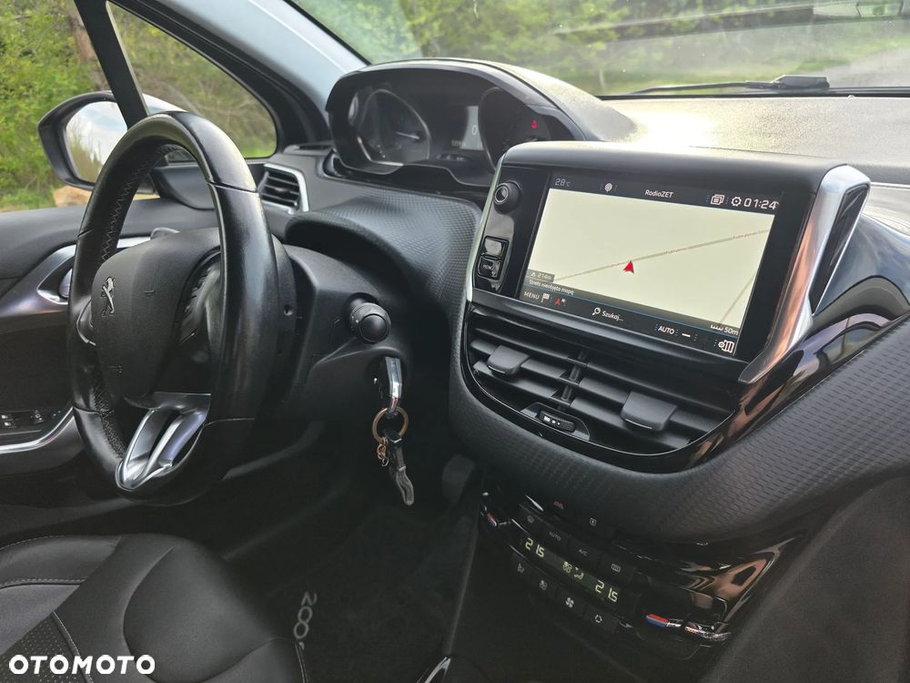 Peugeot 2008 BlueHDi 100 STOP & START Allure - 31