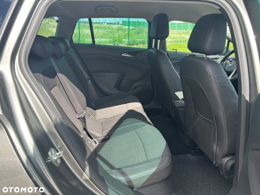 Opel Astra 1.4 T Elite S&S - 8