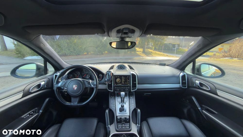 Porsche Cayenne - 14