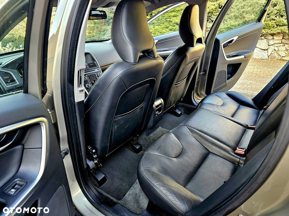 Volvo XC 60 - 11