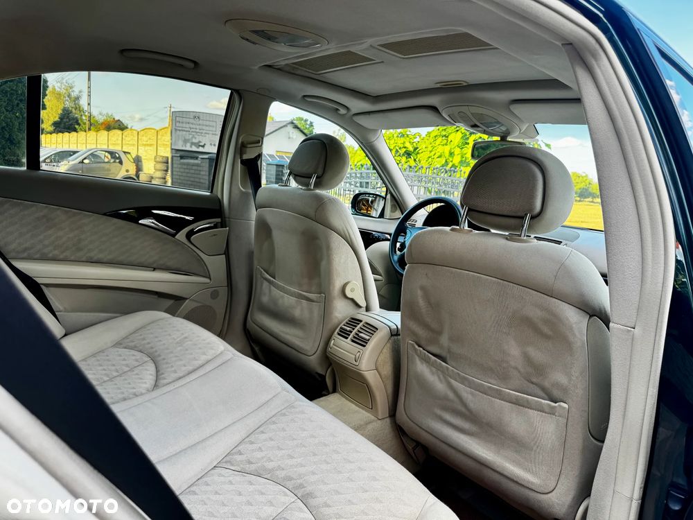 Mercedes-Benz Klasa E 200 CDI Automatik Classic - 32