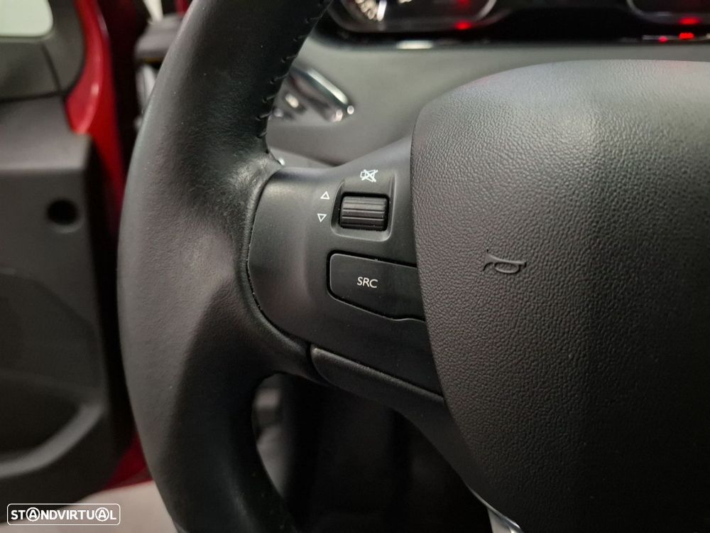 Peugeot 208 1.2 PureTech Signature - 16
