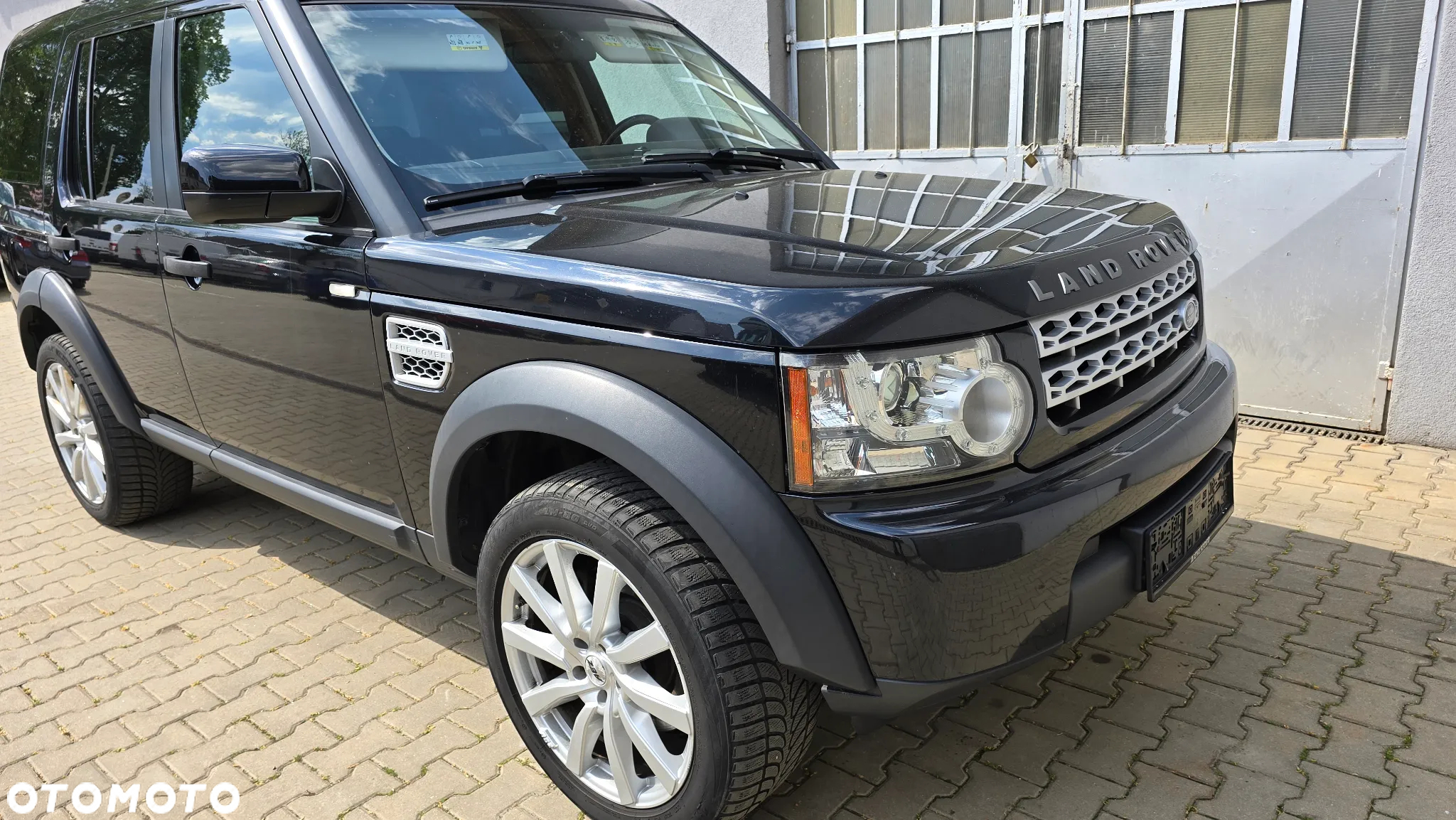 Land Rover Discovery IV 3.0D V6 S - 12