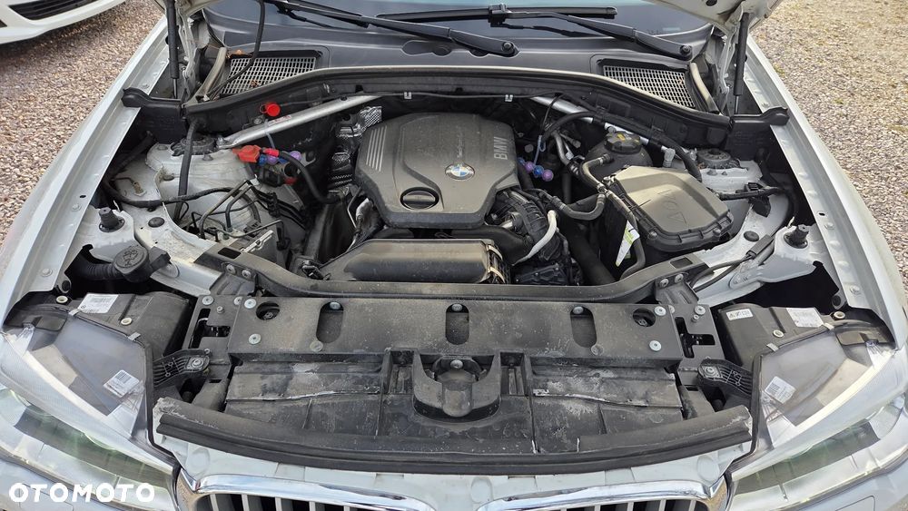 BMW X4 xDrive20d xLine - 30