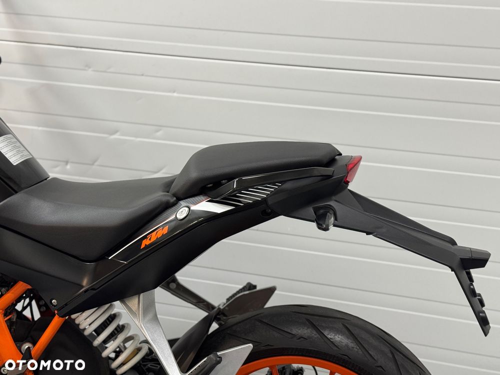 KTM Duke 390 - 21