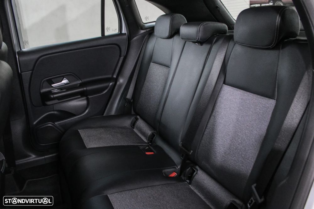 Mercedes-Benz GLA 180 d 8G-DCT Edition 2021 - 11