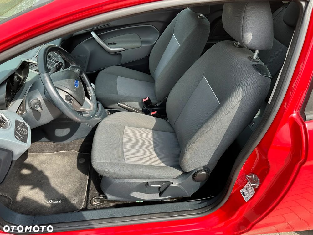 Ford Fiesta - 15