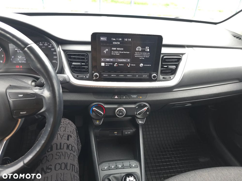 Kia Stonic 1.2 L Business Line - 25