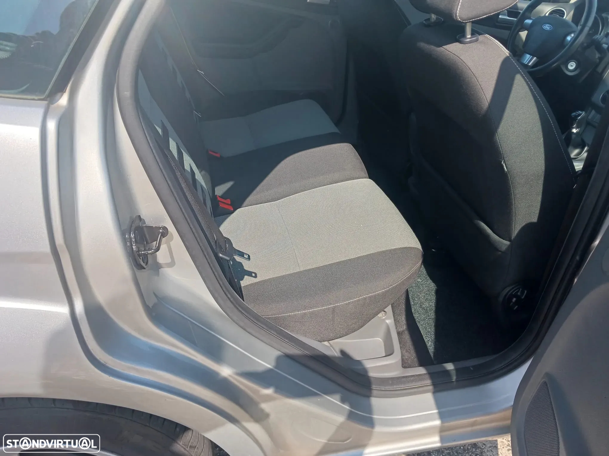 Ford Focus 1.6 TDCi ECOnetic - 33