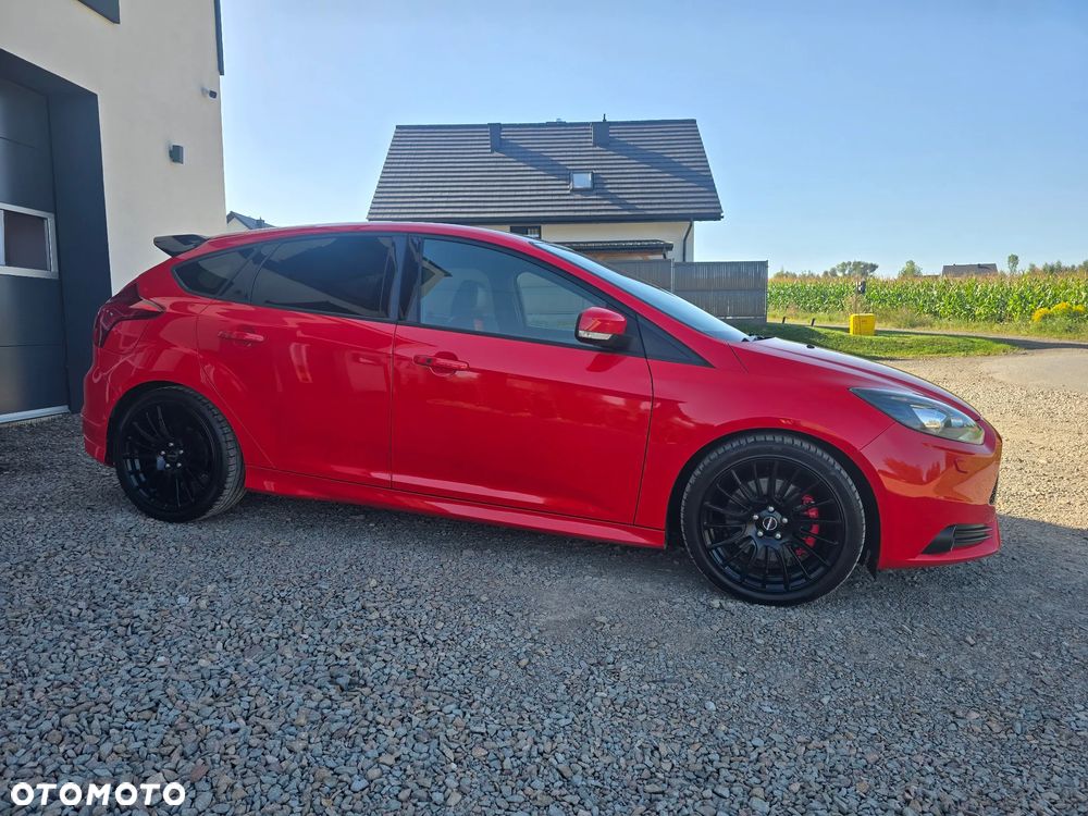 Ford Focus 2.0 EcoBoost ST mit Leder-Sport-Paket - 12