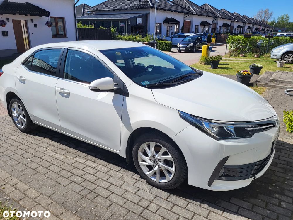Toyota Corolla 1.6 Classic Plus - 8