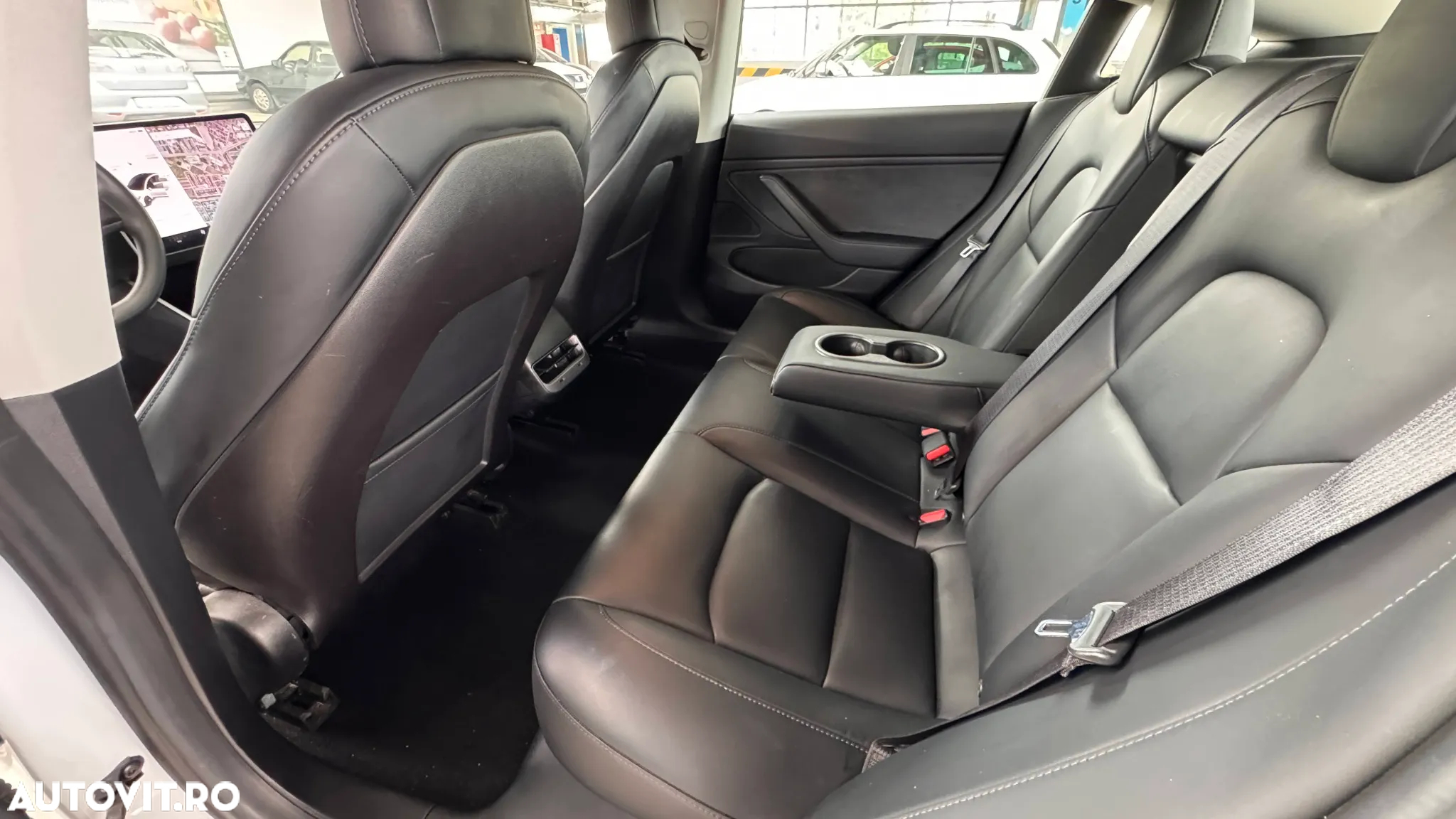 Tesla Model 3 Standard Reichweite Plus Hinterradantrieb - 37