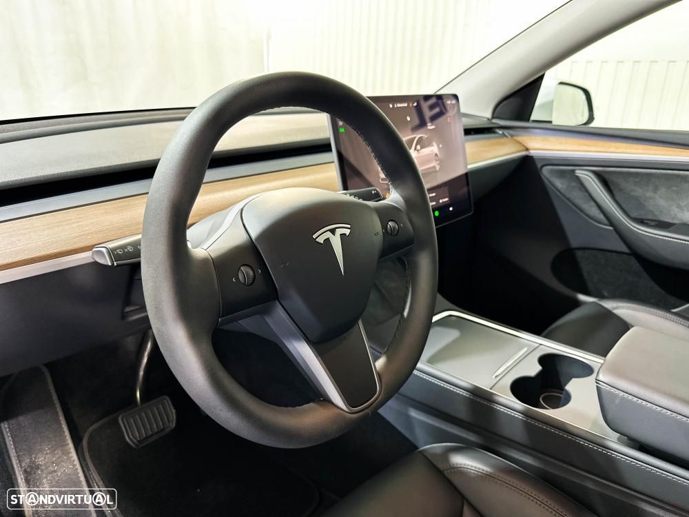 Tesla Model Y Long Range Dual Motor AWD - 20