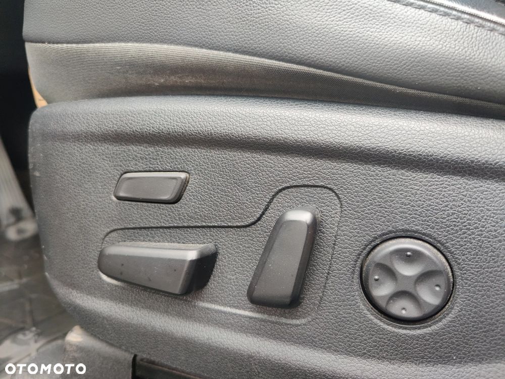 Hyundai Santa Fe 1.6 T-GDI HEV Platinum 4WD - 11