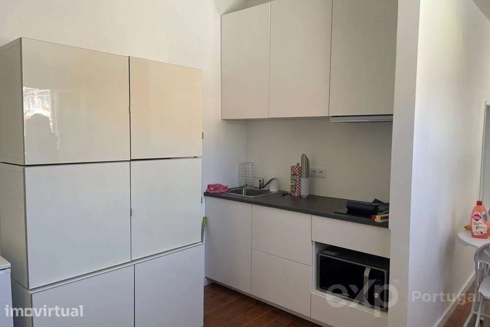 Apartamento T2 renovado com vista em Santos, Lisboa - Grande imagem: 5/21