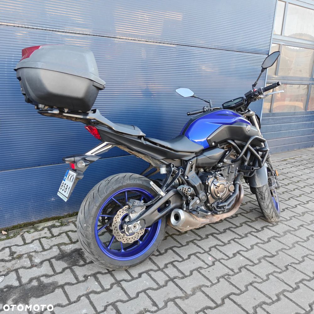 Yamaha MT - 2