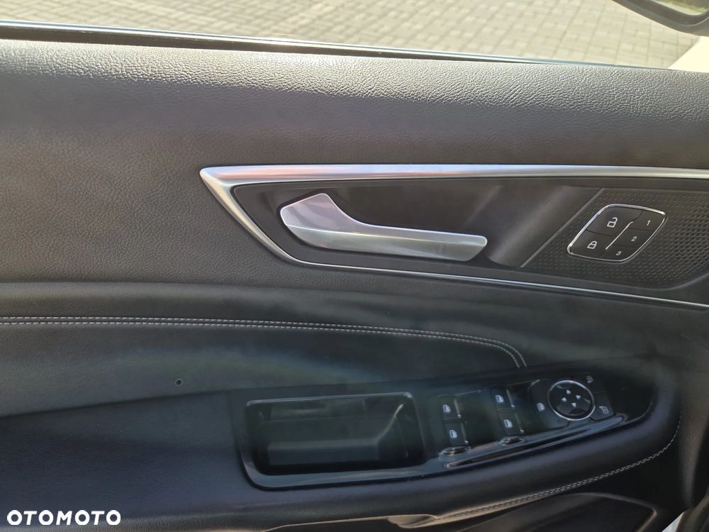 Ford Edge - 31