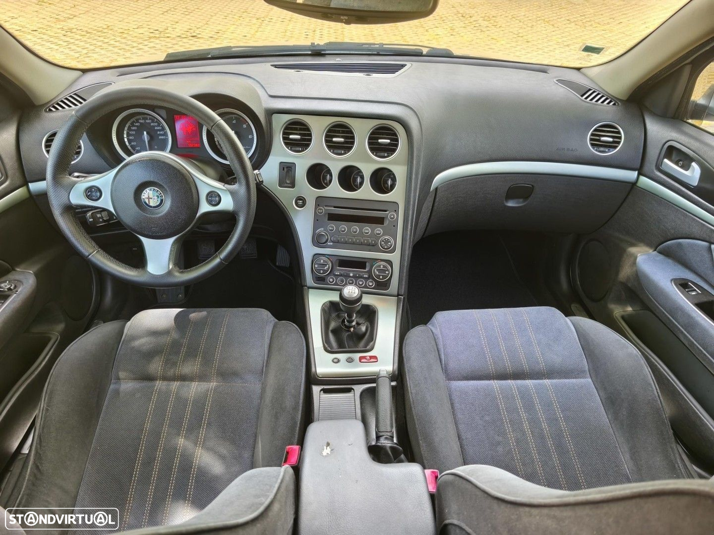 Alfa Romeo 159 1.9 JTDm 16V Sportiva - 24
