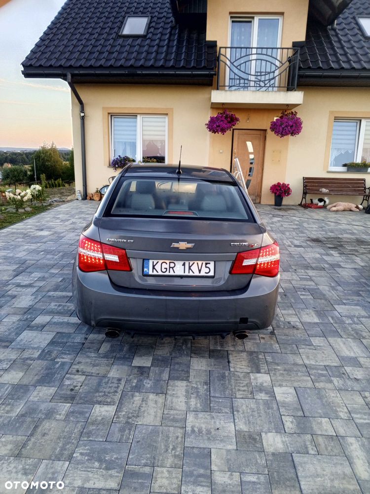 Chevrolet Cruze - 4