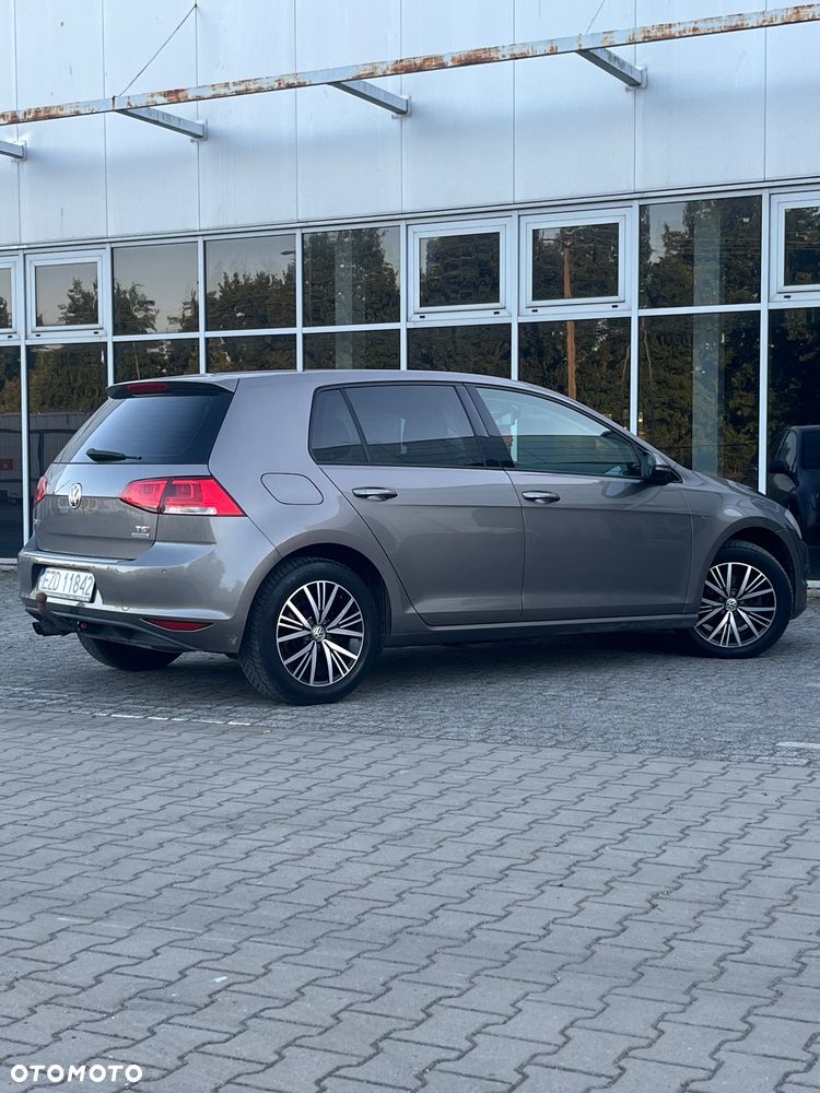 Volkswagen Golf 1.4 TSI BlueMotion Technology Cup - 17