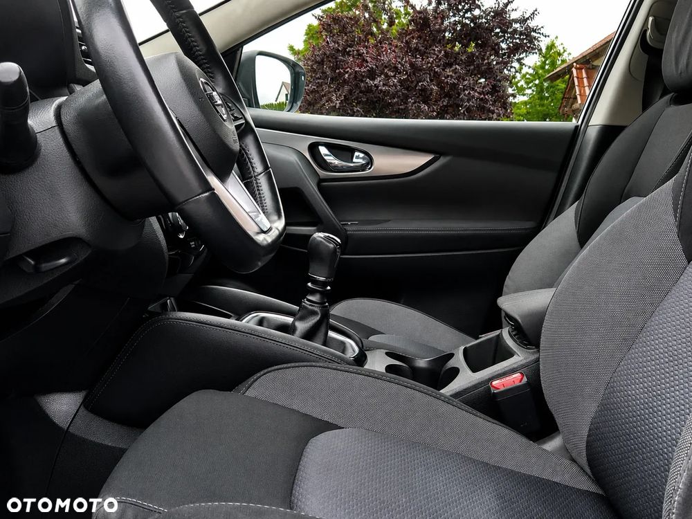 Nissan Qashqai 1.2 DIG-T N-Connecta EU6 - 12