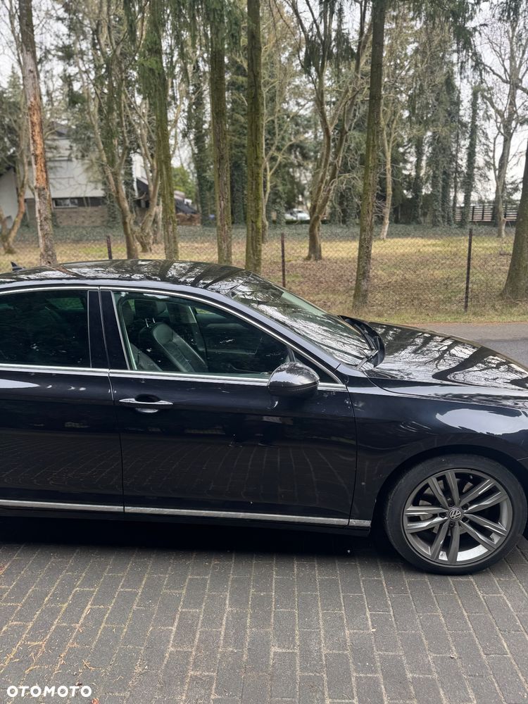 Volkswagen Passat - 14