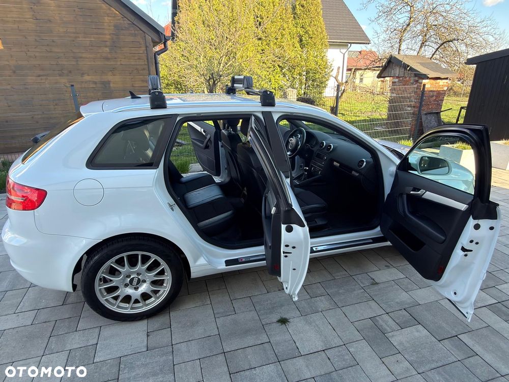 Audi A3 Sportback 2.0 TDI DPF Ambiente - 4