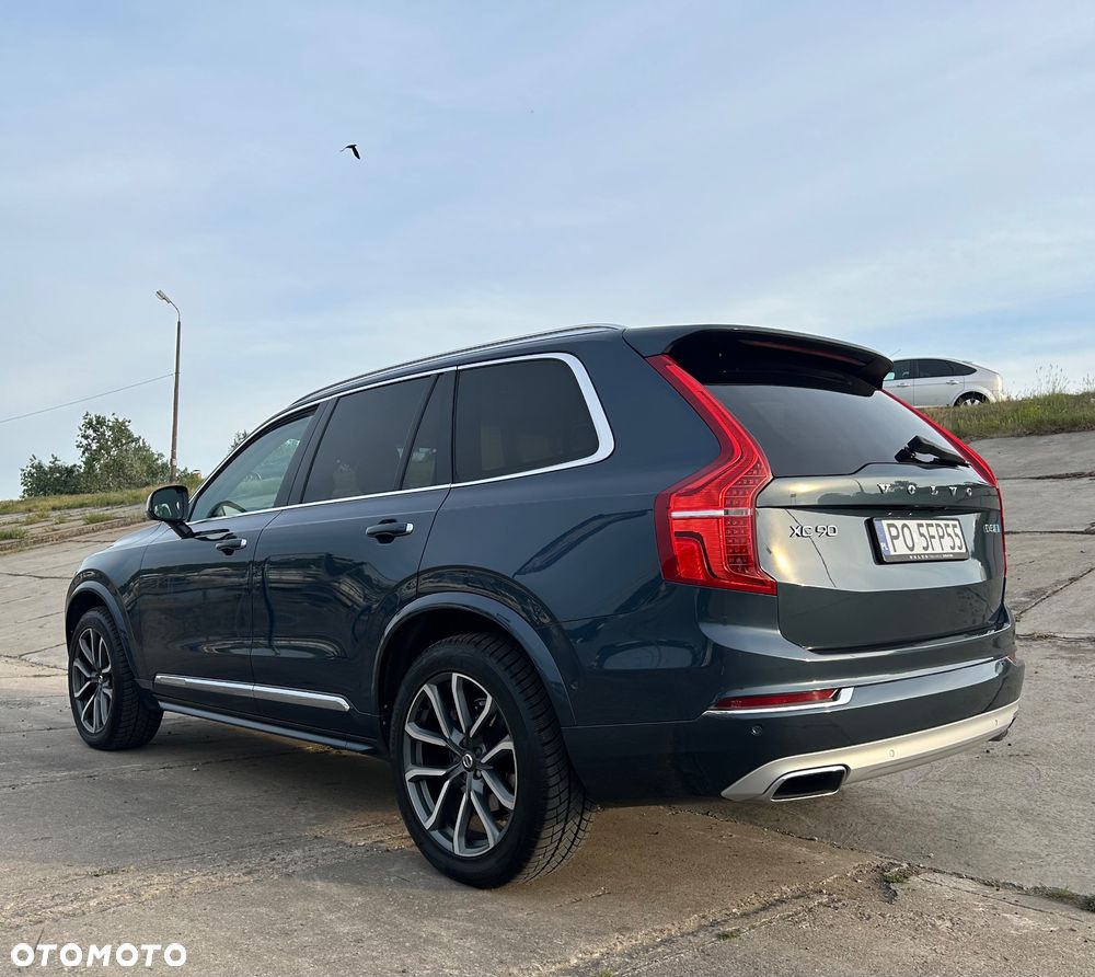 Volvo XC 90 - 25