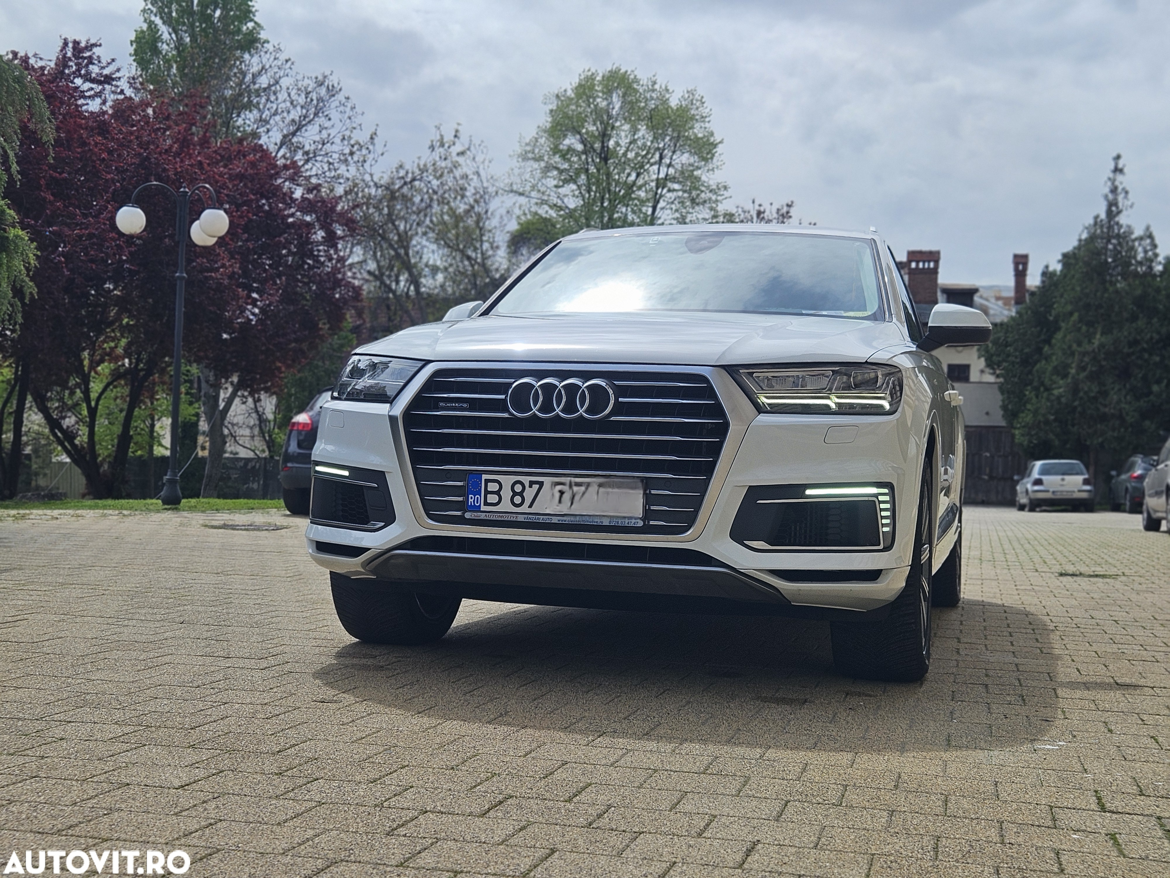 Audi Q7 - 10